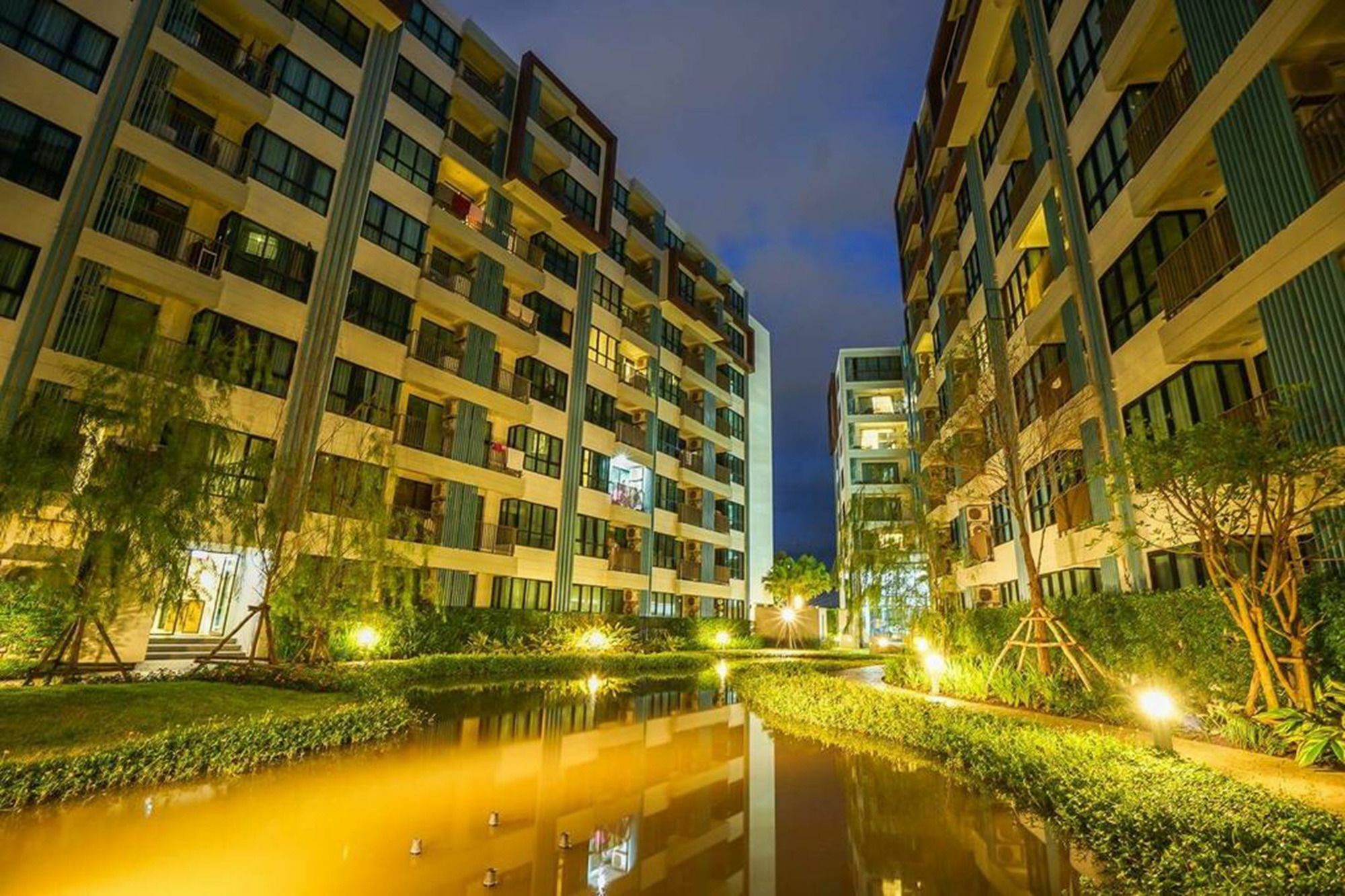 Centrio Nearby Central Phuket Bagian luar foto