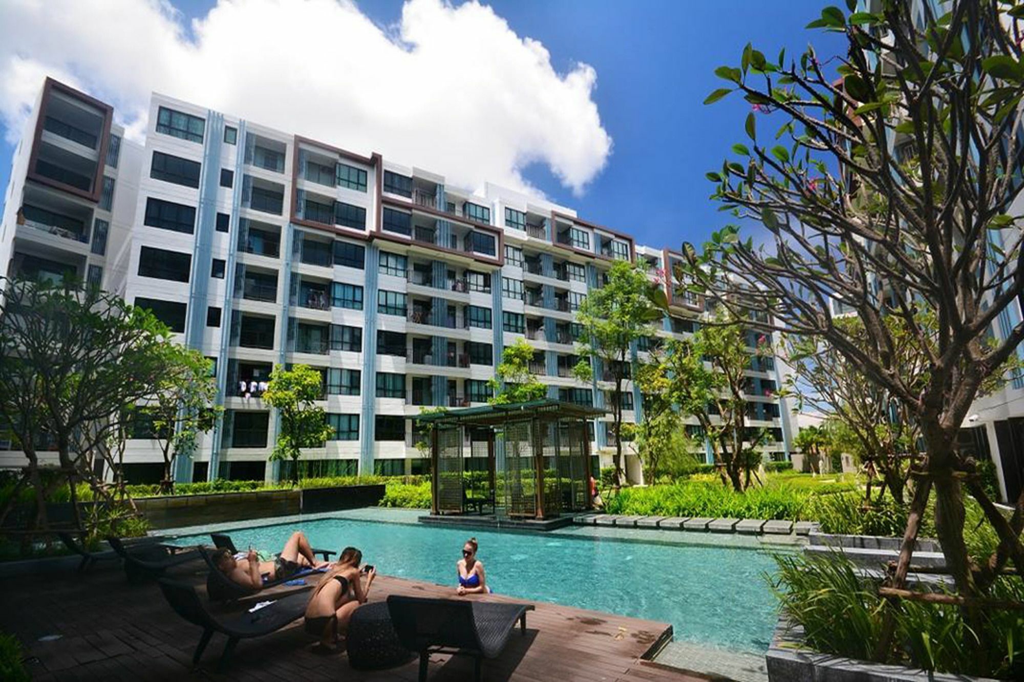 Centrio Nearby Central Phuket Bagian luar foto